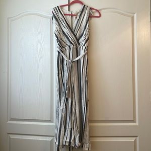 Peach Love Black and White Striped Jumper Size small